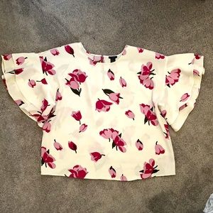 Floral silk scalloped sleeve top